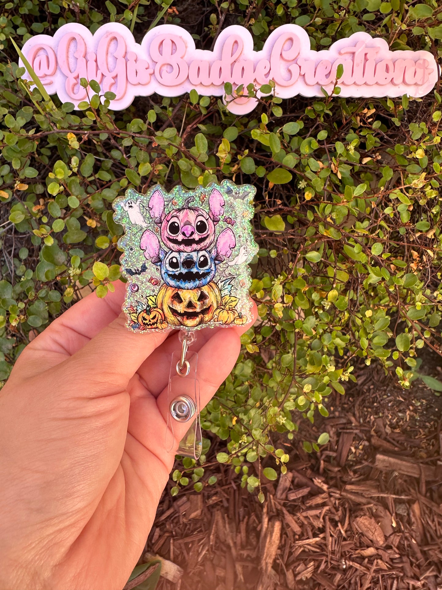 Stacked Stitch Pumpkins Badge Reel
